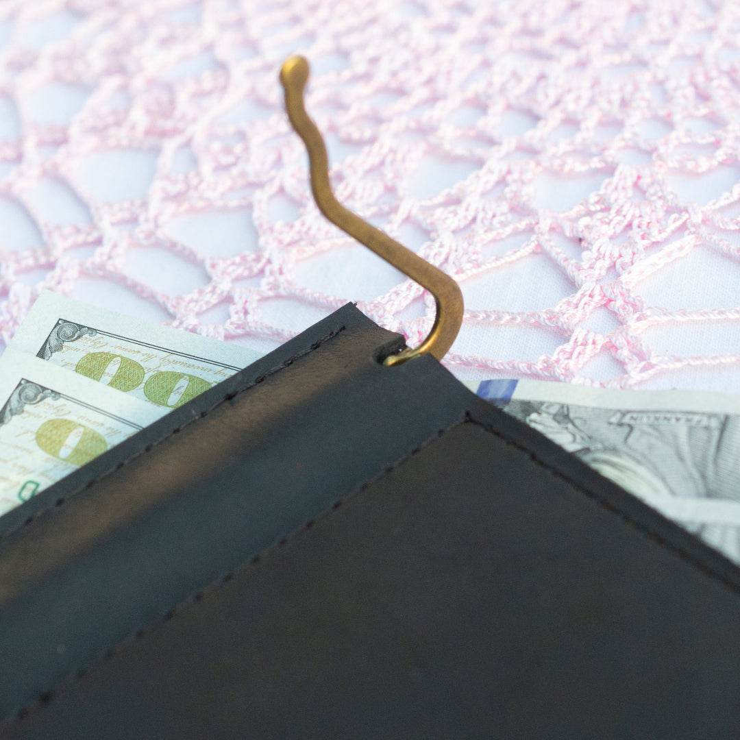 Vintage-Style Leather Bill Holder for Cafes & Restaurants - Chefrollbag