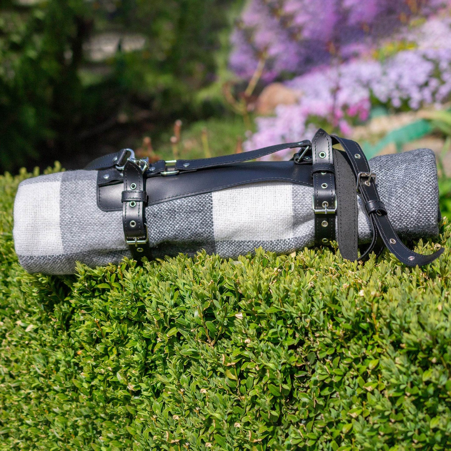 Leather Blanket Carrier – Handmade, Adjustable & Personalized - Chefrollbag