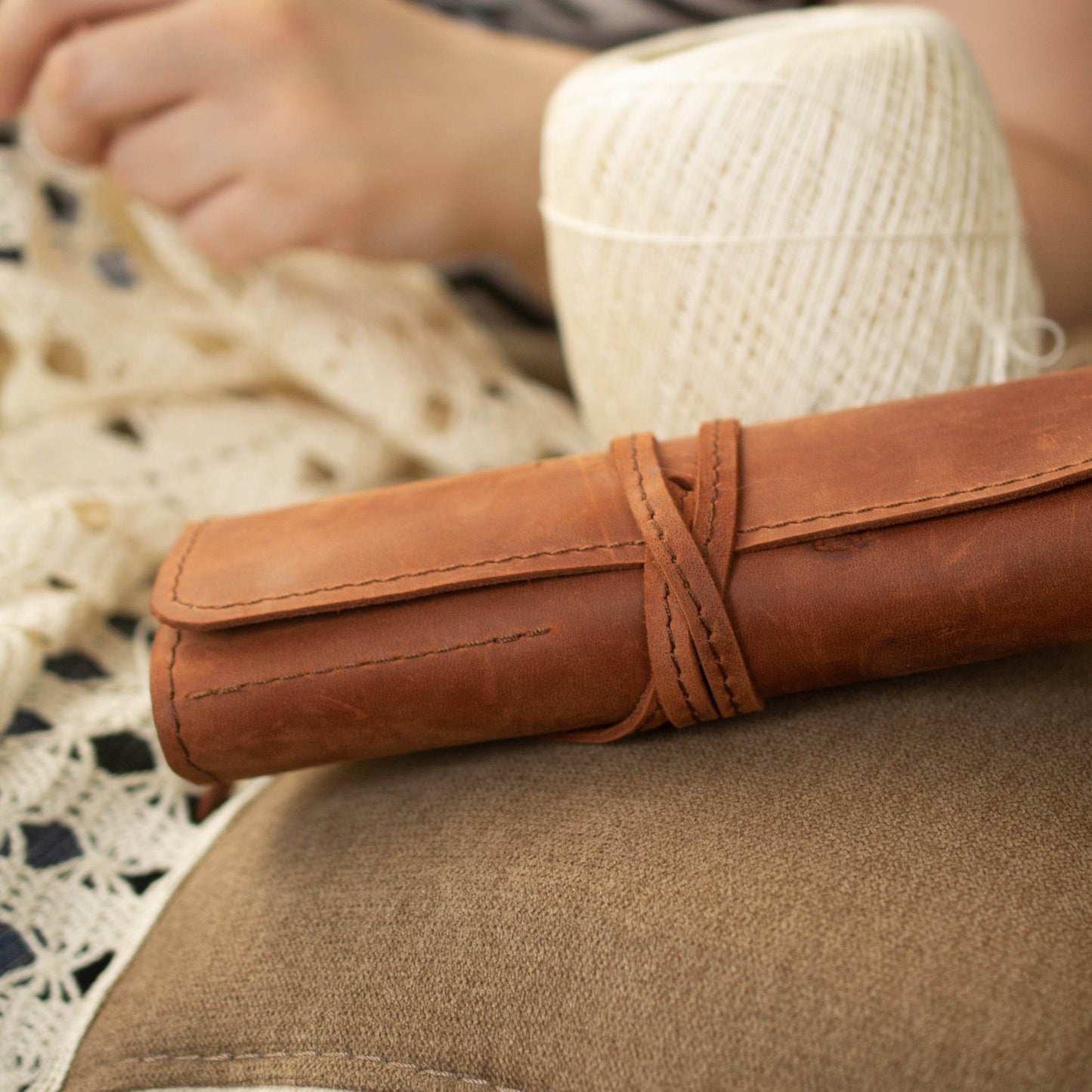 Handmade Leather Crochet Hook Case – Personalized Organizer for Knitters - Chefrollbag