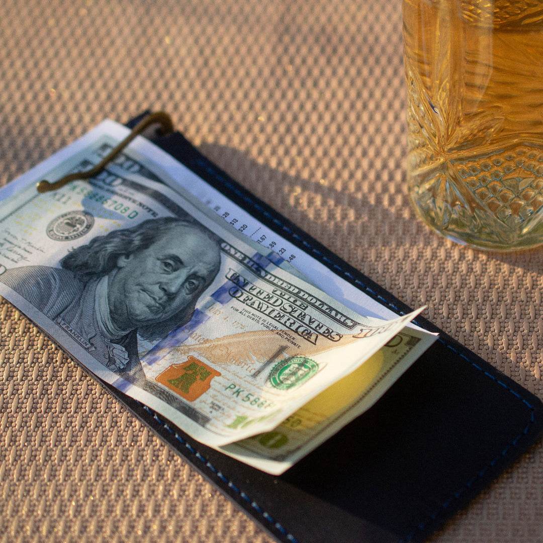 Vintage-Style Leather Bill Holder for Cafes & Restaurants - Chefrollbag