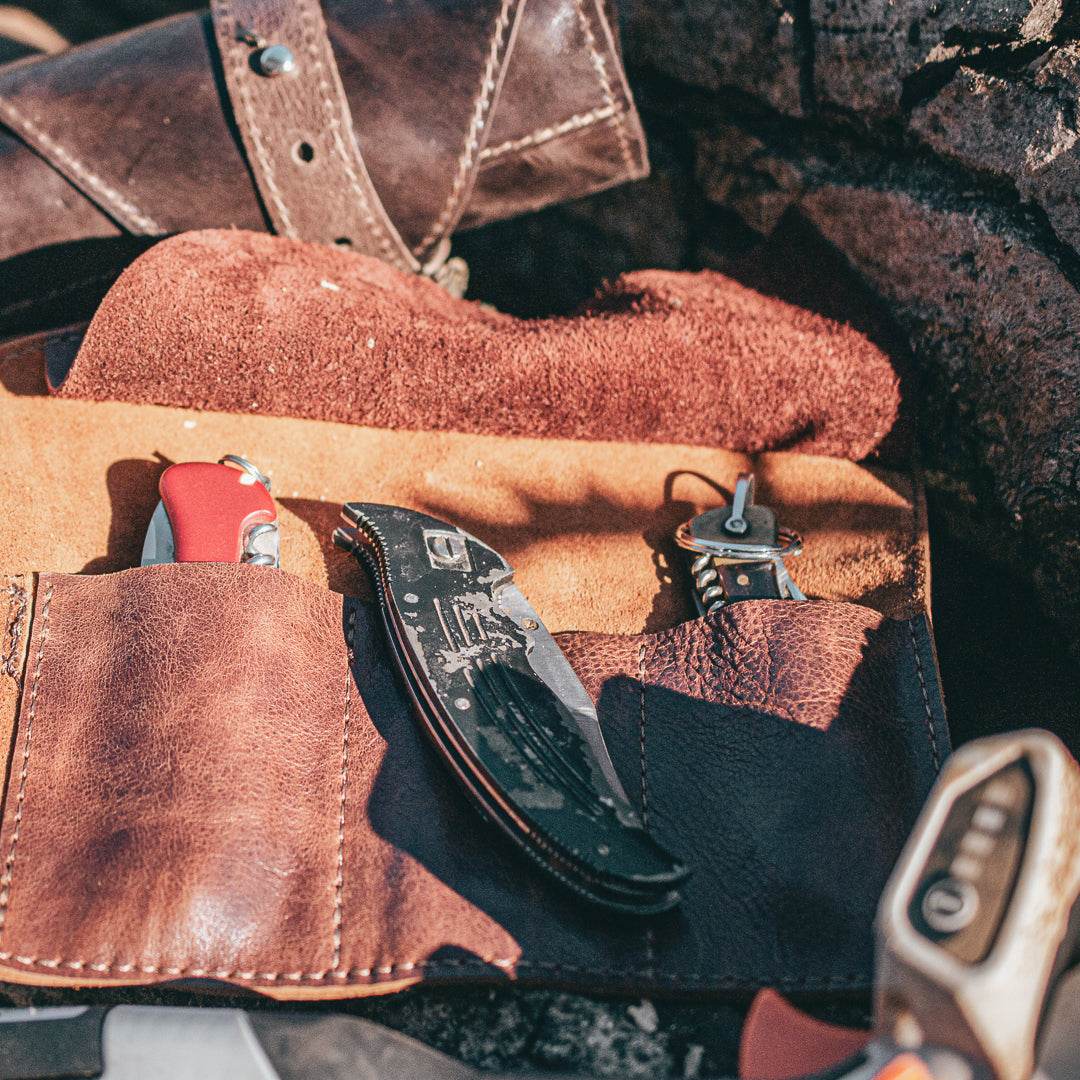 Pocket Knife Roll – Soft Leather Organizer for Your Favorite Blades - Chefrollbag