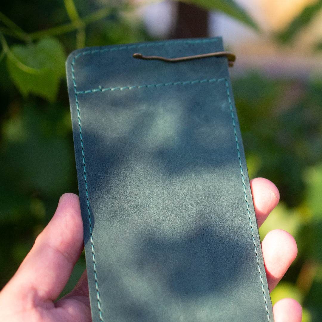 Vintage-Style Leather Bill Holder for Cafes & Restaurants - Chefrollbag