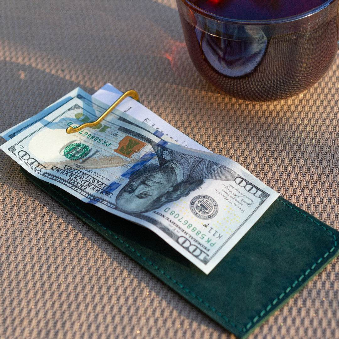 Vintage-Style Leather Bill Holder for Cafes & Restaurants - Chefrollbag