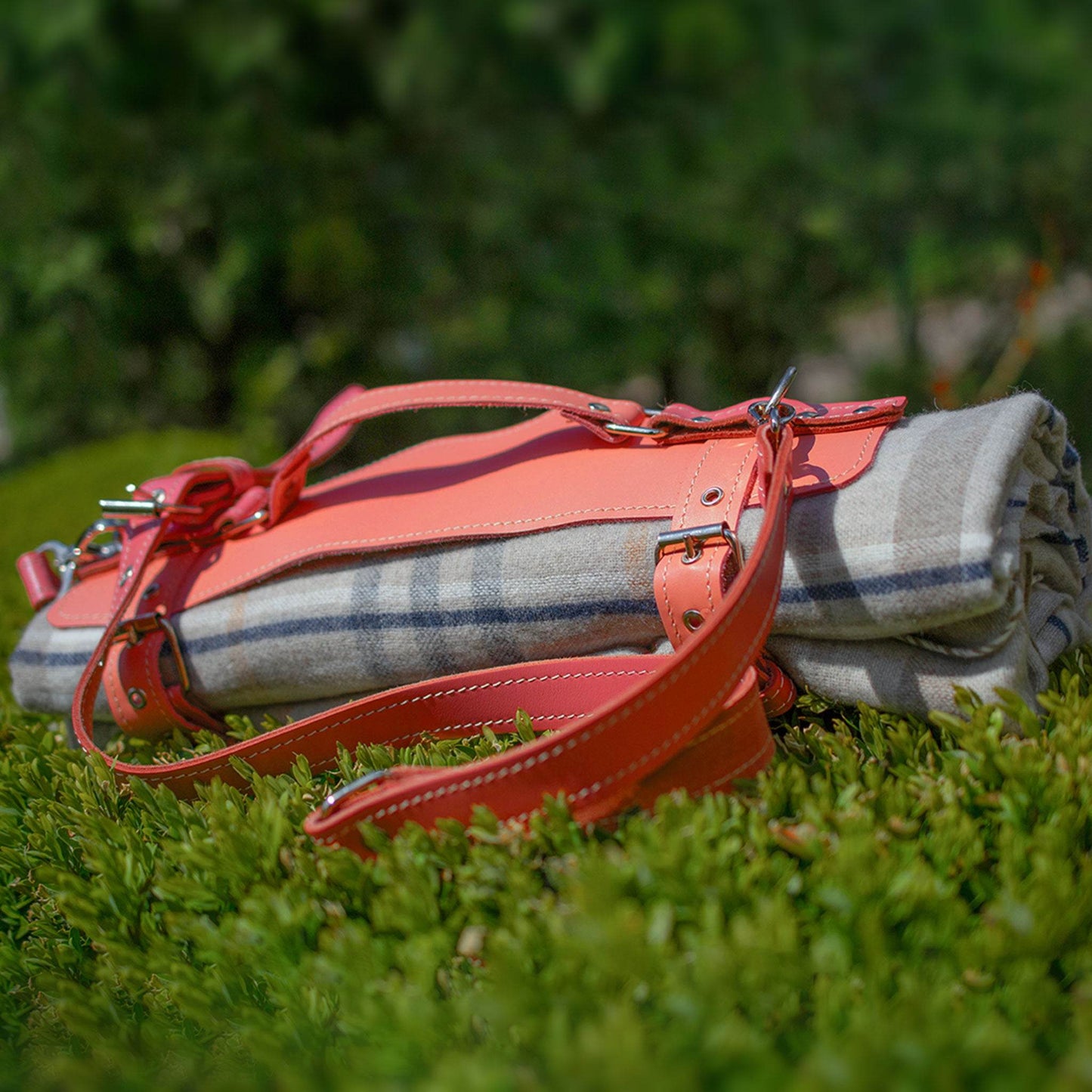 Leather Blanket Carrier – Handmade, Adjustable & Personalized - Chefrollbag