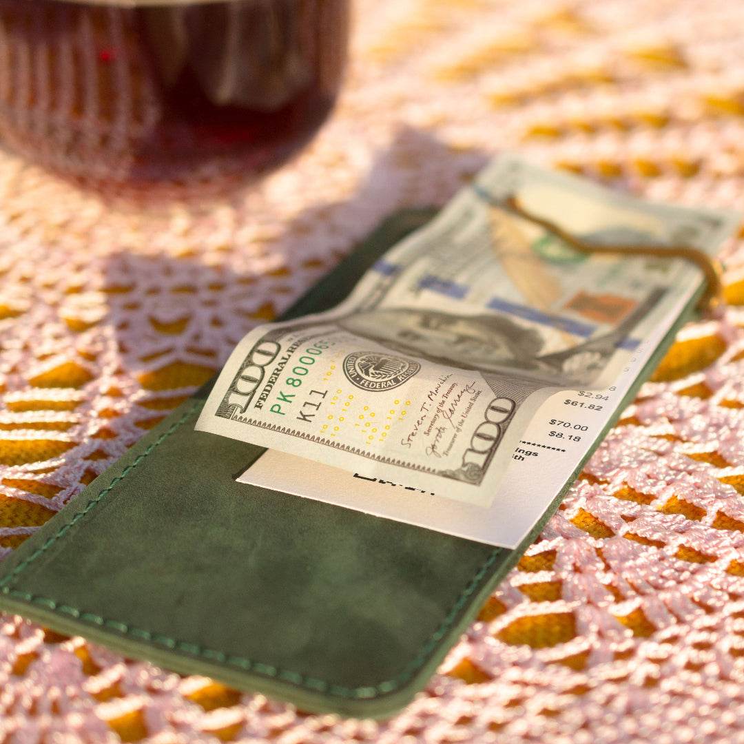 Vintage-Style Leather Bill Holder for Cafes & Restaurants - Chefrollbag