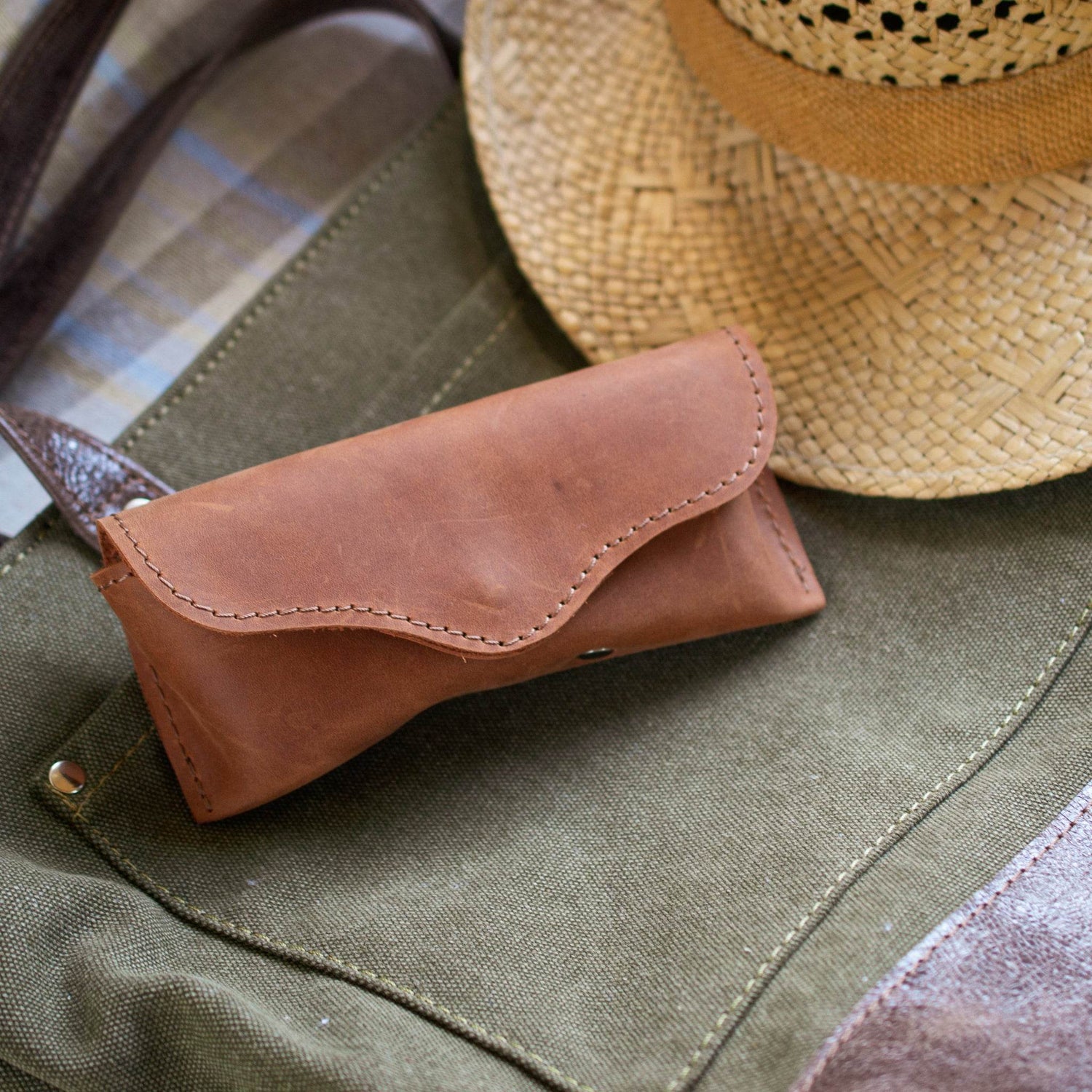 Leather Glasses Case – Handmade & Personalized - Chefrollbag