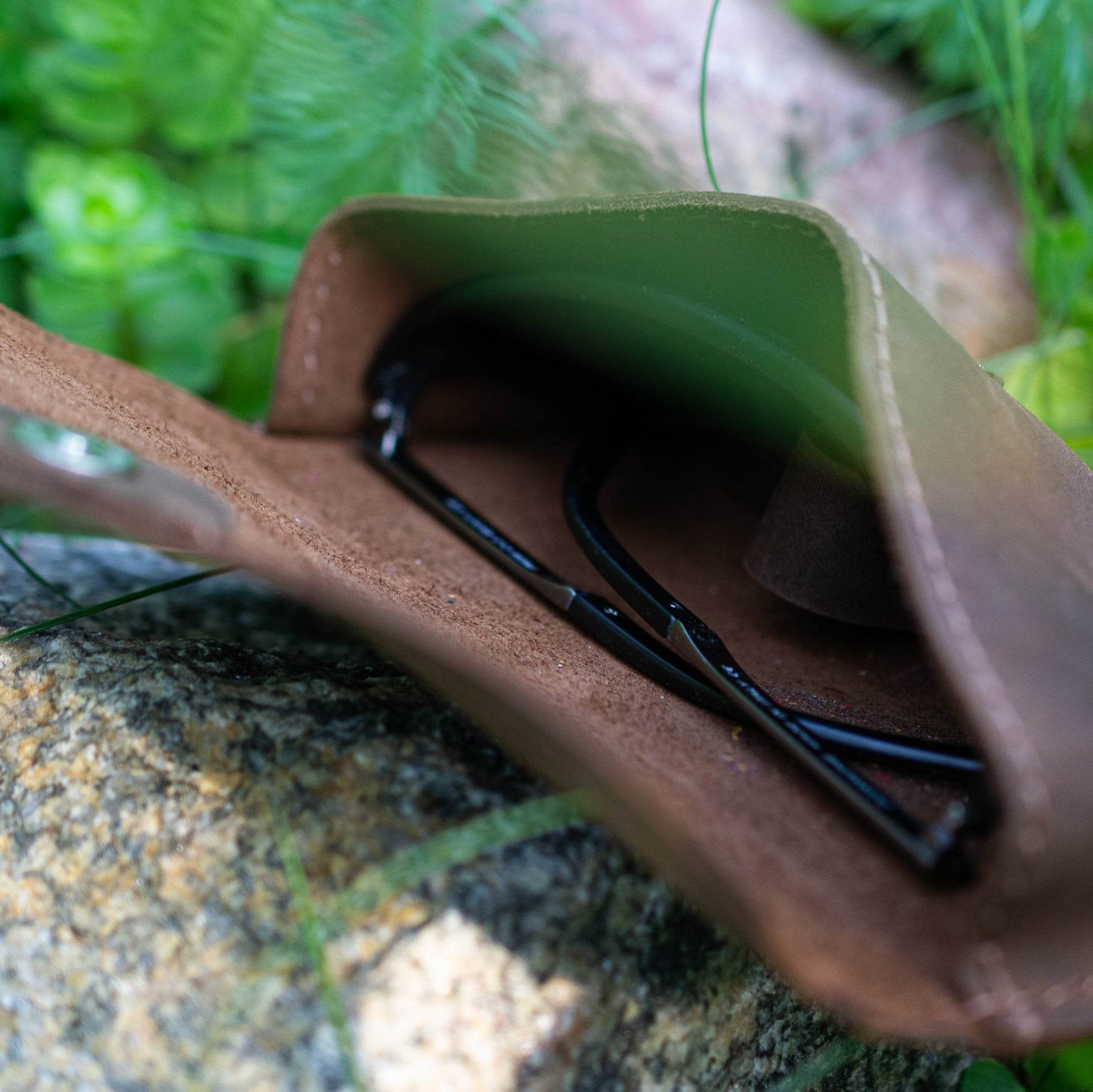 Leather Glasses Case – Handmade & Personalized - Chefrollbag